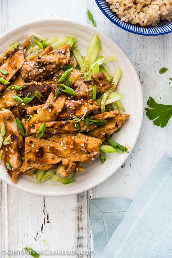 Sichuan Chicken with Spicy Sesame Sauce (怪味鸡) - It is served with a numbing, spicy, nutty sauce that is addictively tasty. It may look plain, but it will blow your mind with a single bite. | omnivorescookbook.com