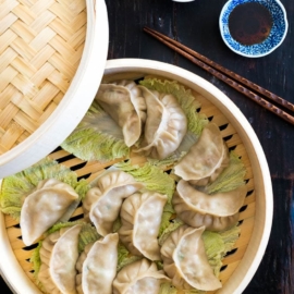 Everything you need to know about making dumpling dough, dumpling filling, workflow, and how to cook and store, with step-by-step photos and video.