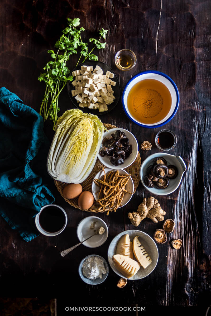 Vegetarian Hot and Sour Soup Cooking Process