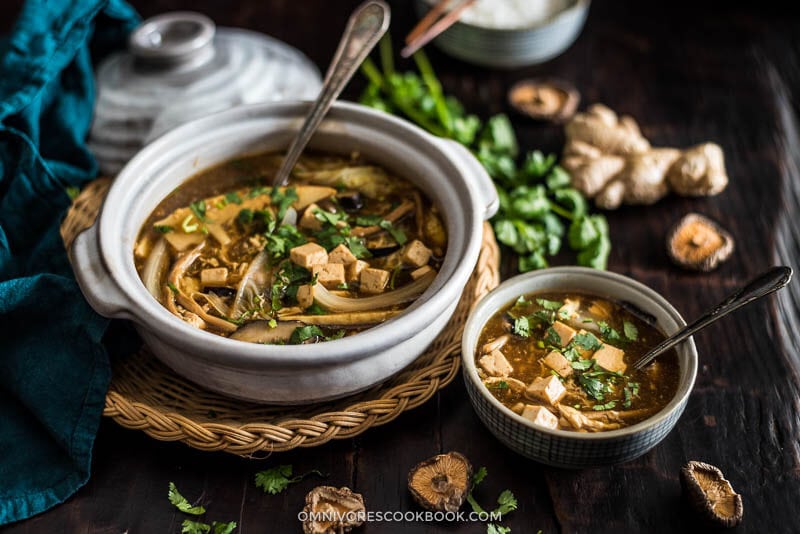 Vegetarian Hot and Sour Soup Cooking Process