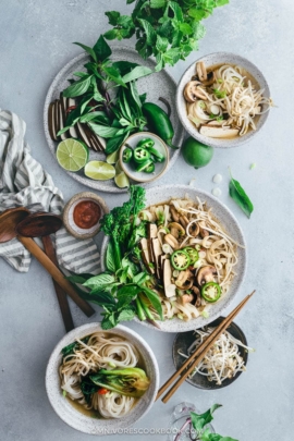 Vegetarian Pho Noodle Soup | Gluten-Free | Vegetarian | Vegan | Vegetables | Vietnamese | Recipe | Asian