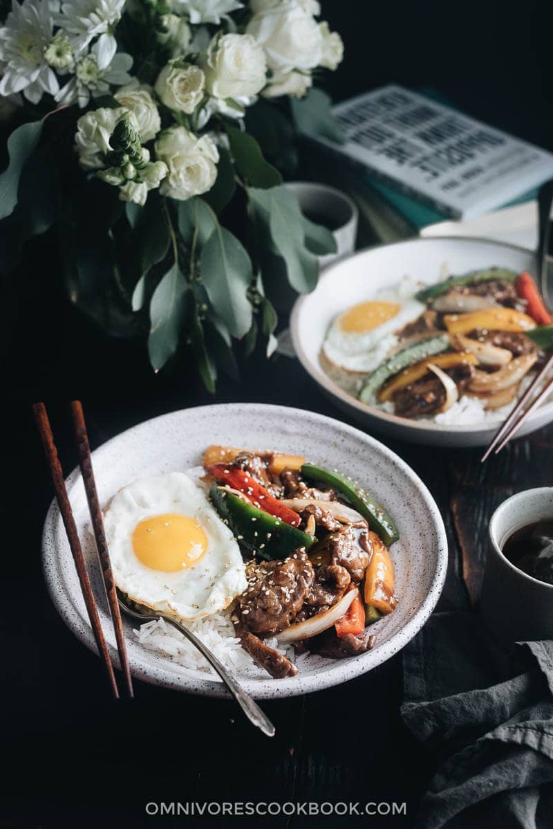 Restaurant-style black pepper steak that is tender, juicy and rich, with crisp veggies and a scrumptious sauce that goes perfectly with steamed rice. {Gluten Free Adaptable}