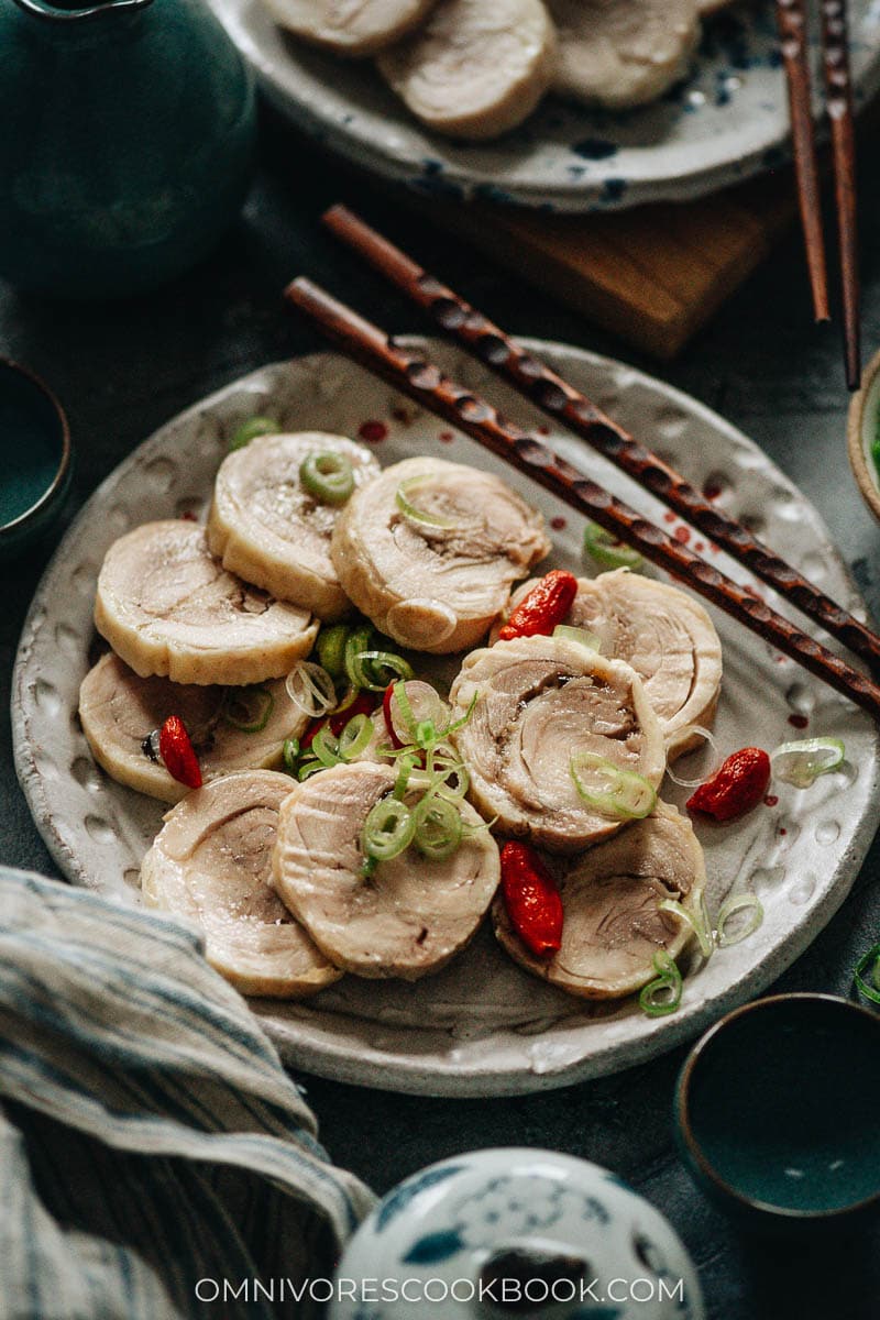 Drunken chicken with green onions and goji berries