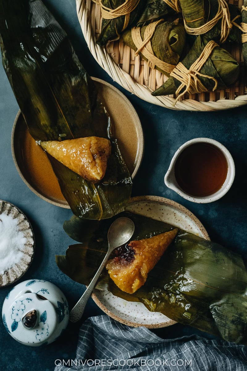 Wrapped and opened alkaline dumpling