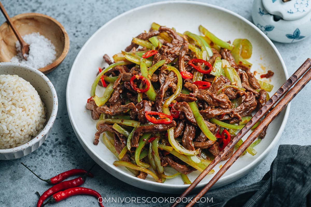 Shredded Beef and Pepper Stir Fry (青椒肉丝)