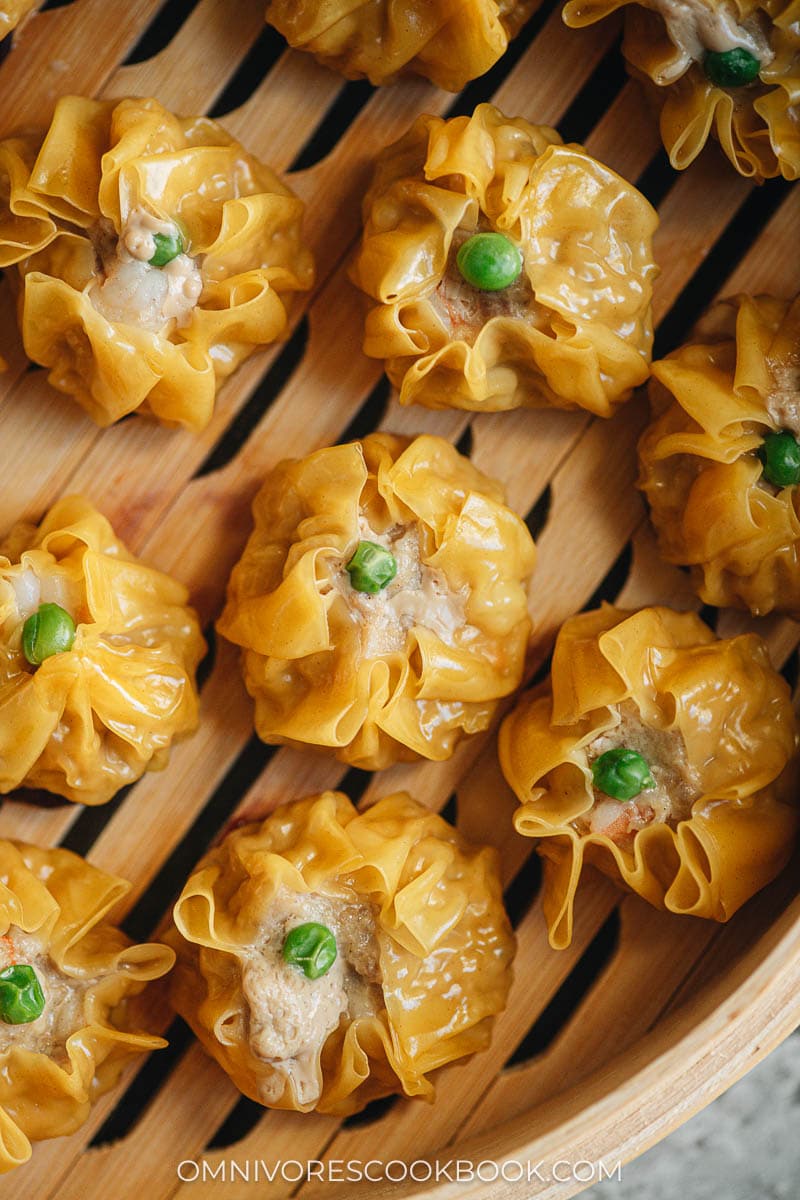 Cantonese shumai in a bamboo steamer close up