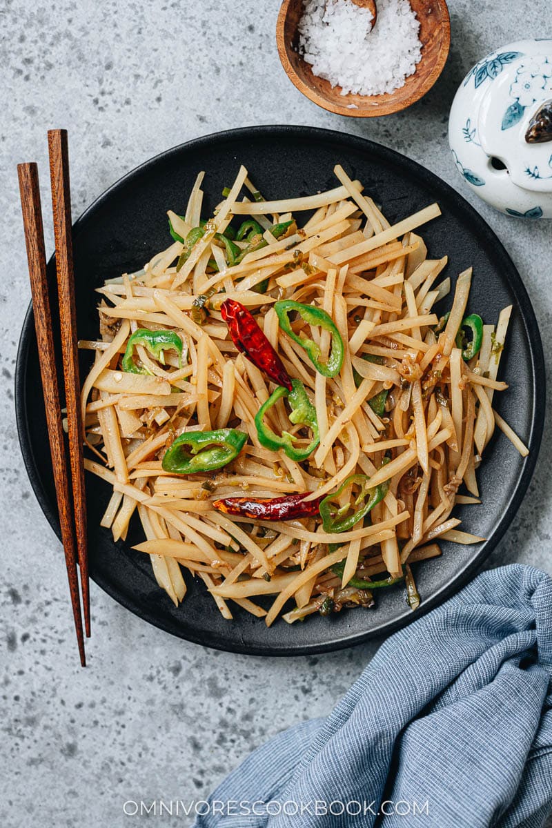 Chinese shredded potato stir fry