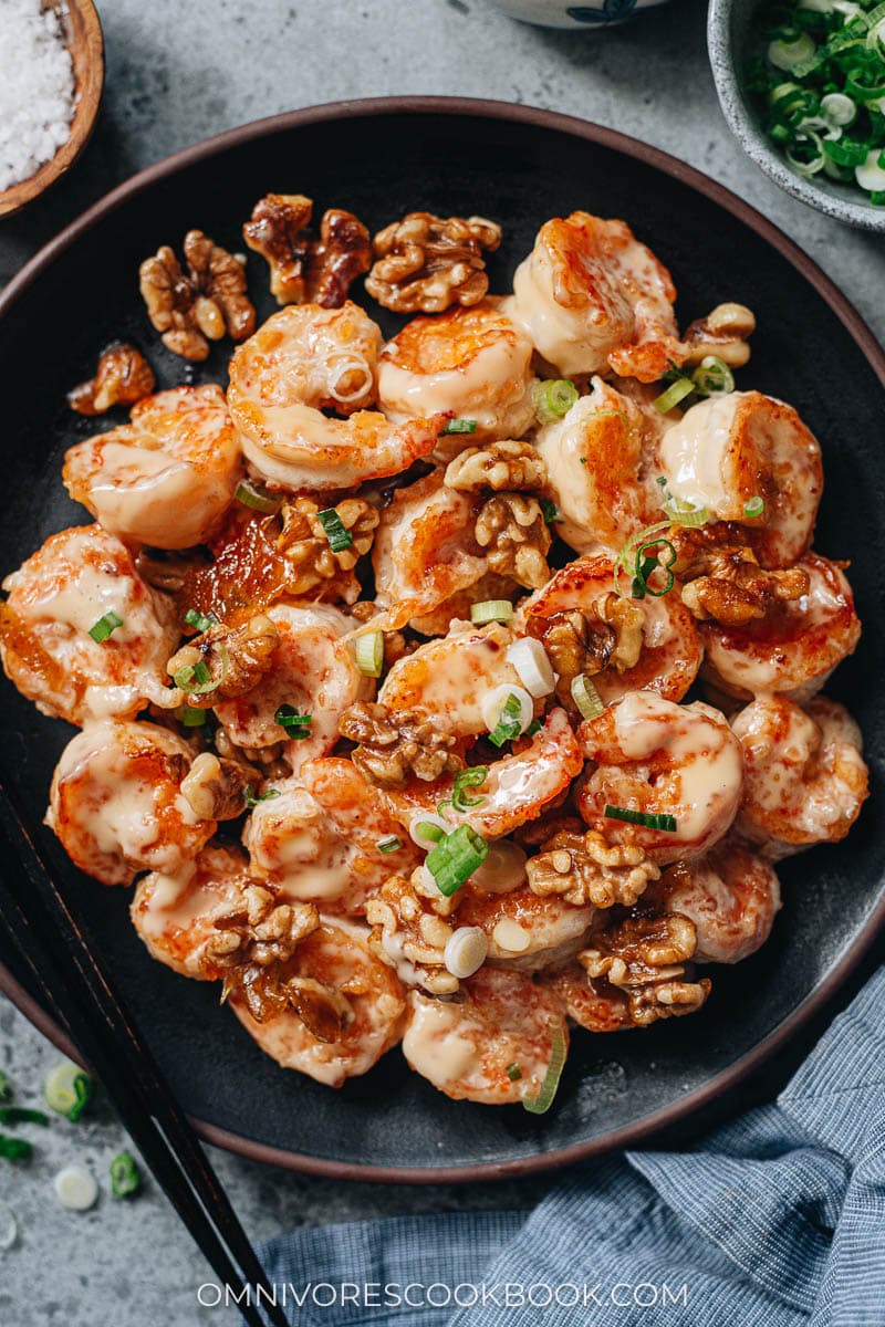 Honey walnut shrimp close up