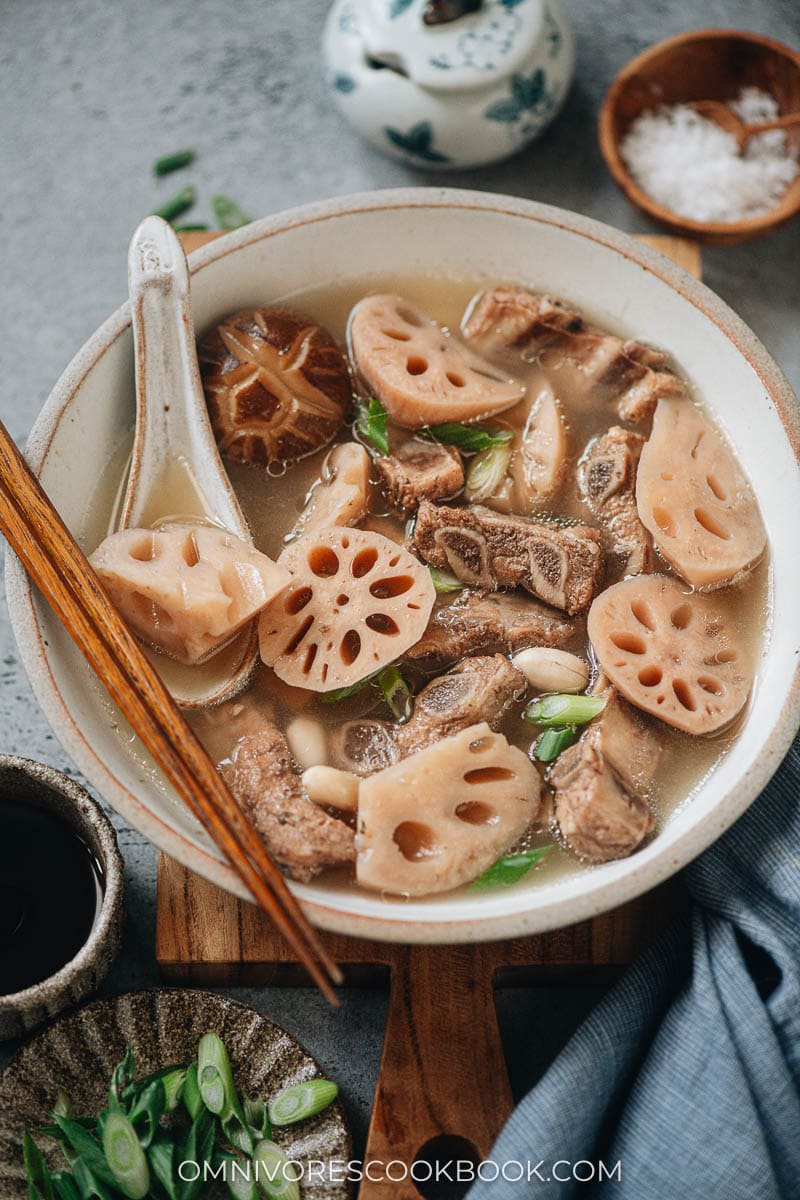 Lotus root and pork soup