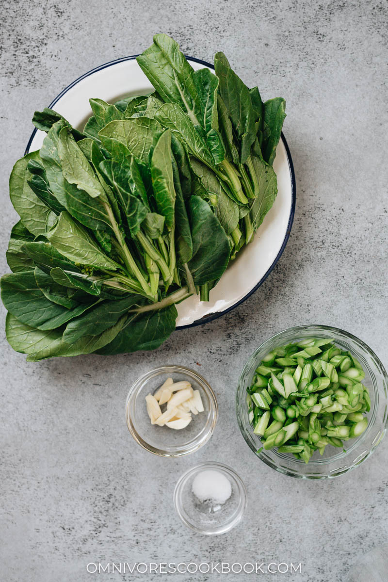 Yu choy stir fry mise en place